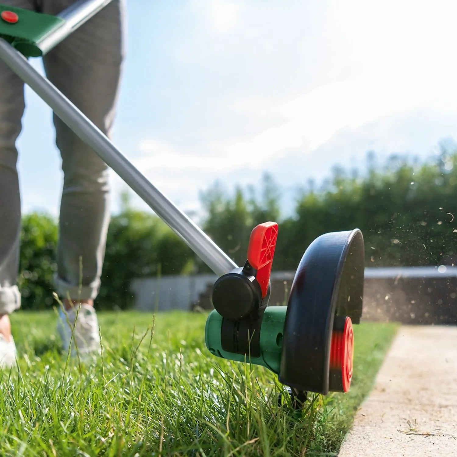 Bosch 18-260 26cm 18V UniversalGrassCut Grass Trimmer - Image 7