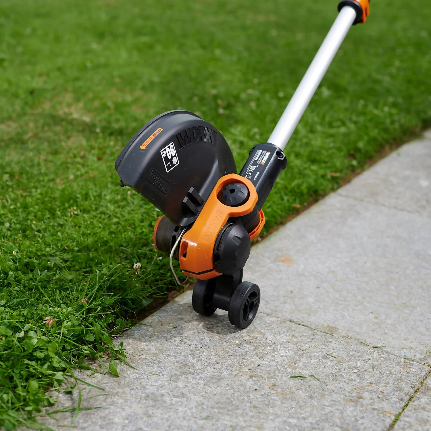 Worx GT 3.0 20v 2.0Ah Cordless Grass Trimmer - 30cm - Image 3