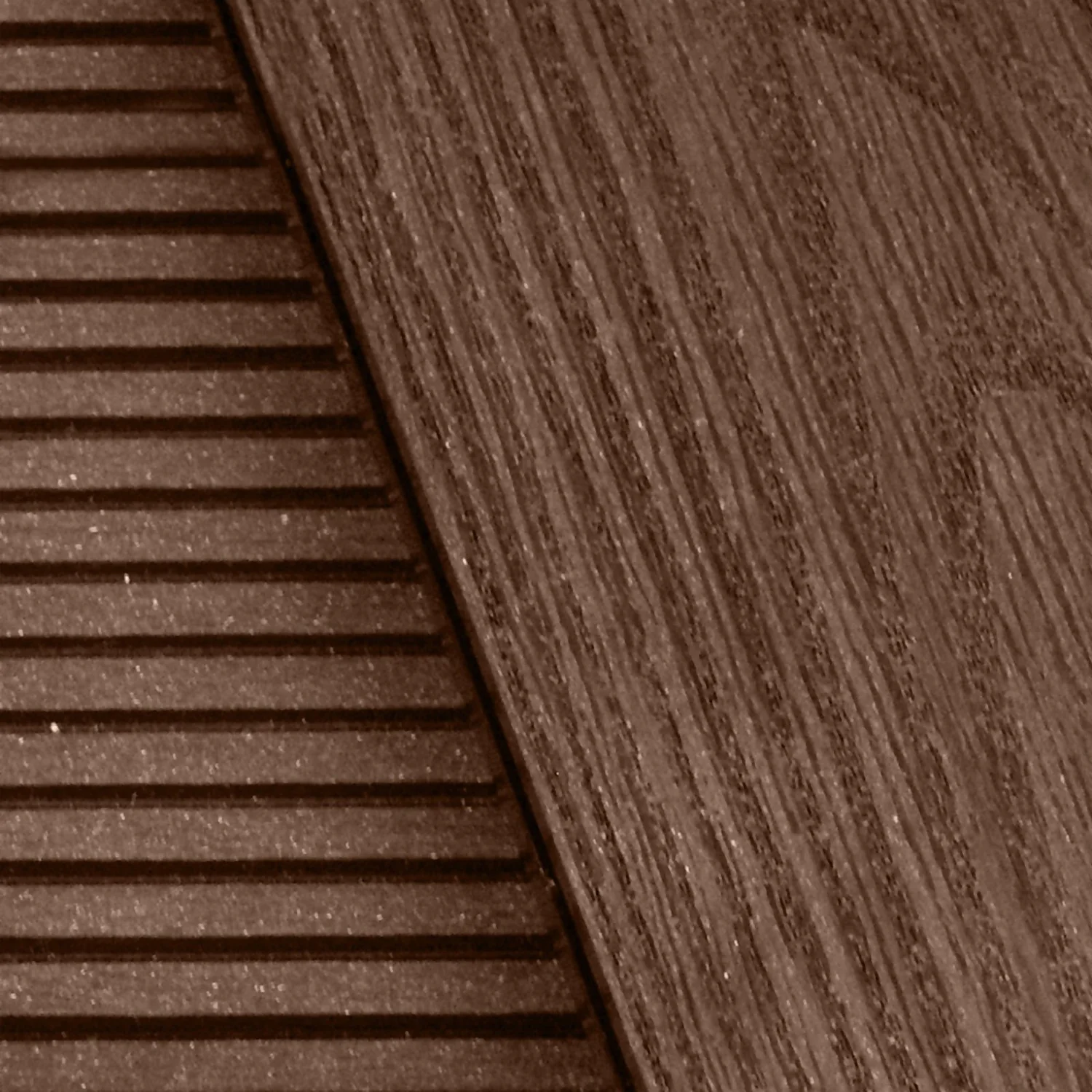 Victoria Composite Decking Castle Groove 40 Pack Redwood - 20.16 M2 - Image 4